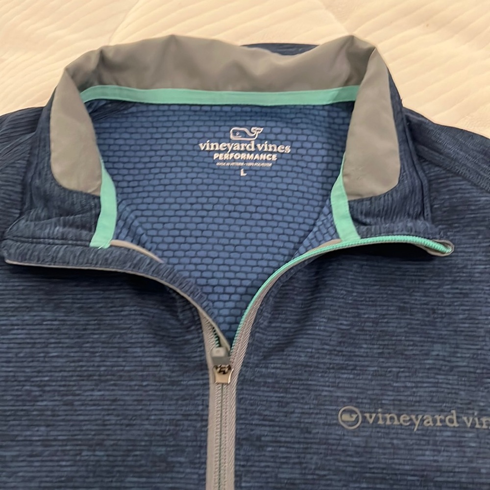 Vineyard vines, half zip performance pull over
